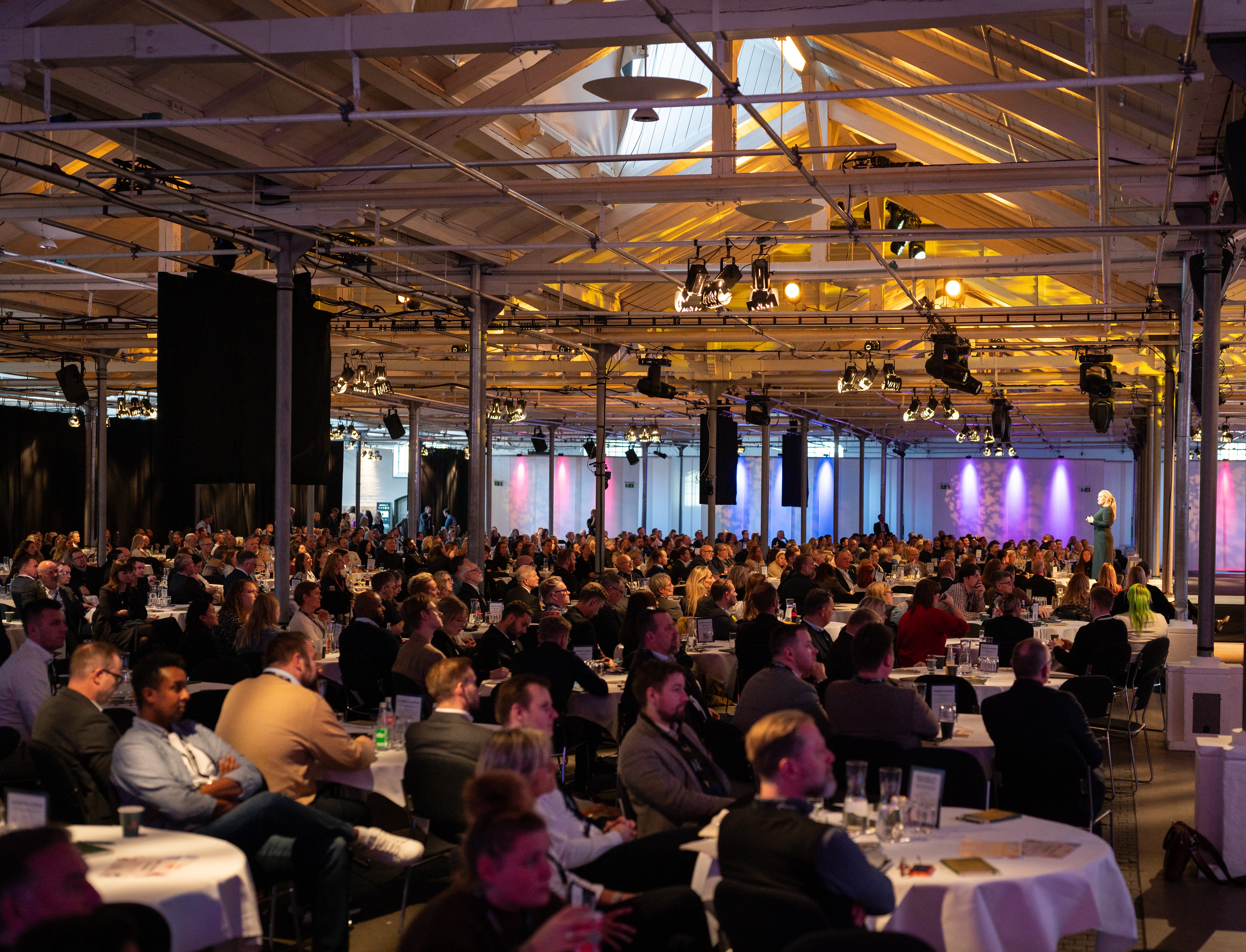 Over 700 branchefolk var samlet i Øksnehallen. Foto: Arek Pedersen.