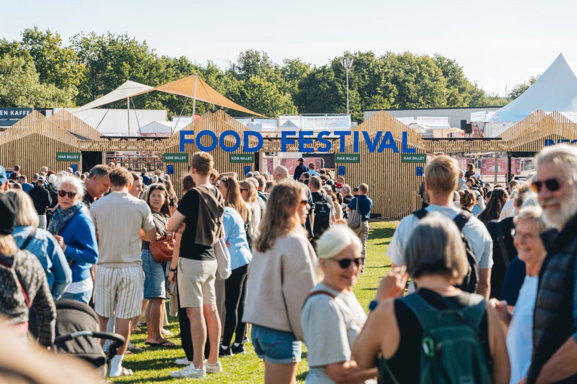 Food Festival Gæster Ankommer